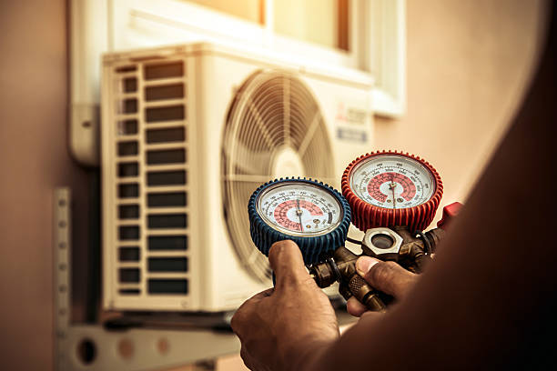 Professional Hvac technician working in Mason, OH